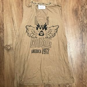 Sleeveless rock music graphic t